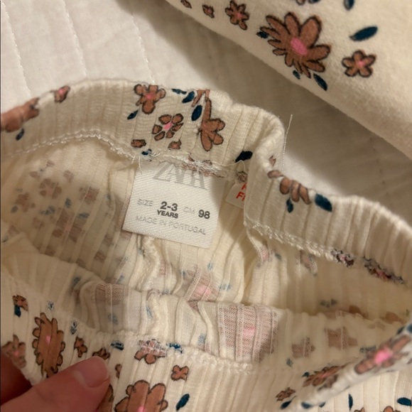 Zara Toddler Sweat Set - Picture 3 of 3